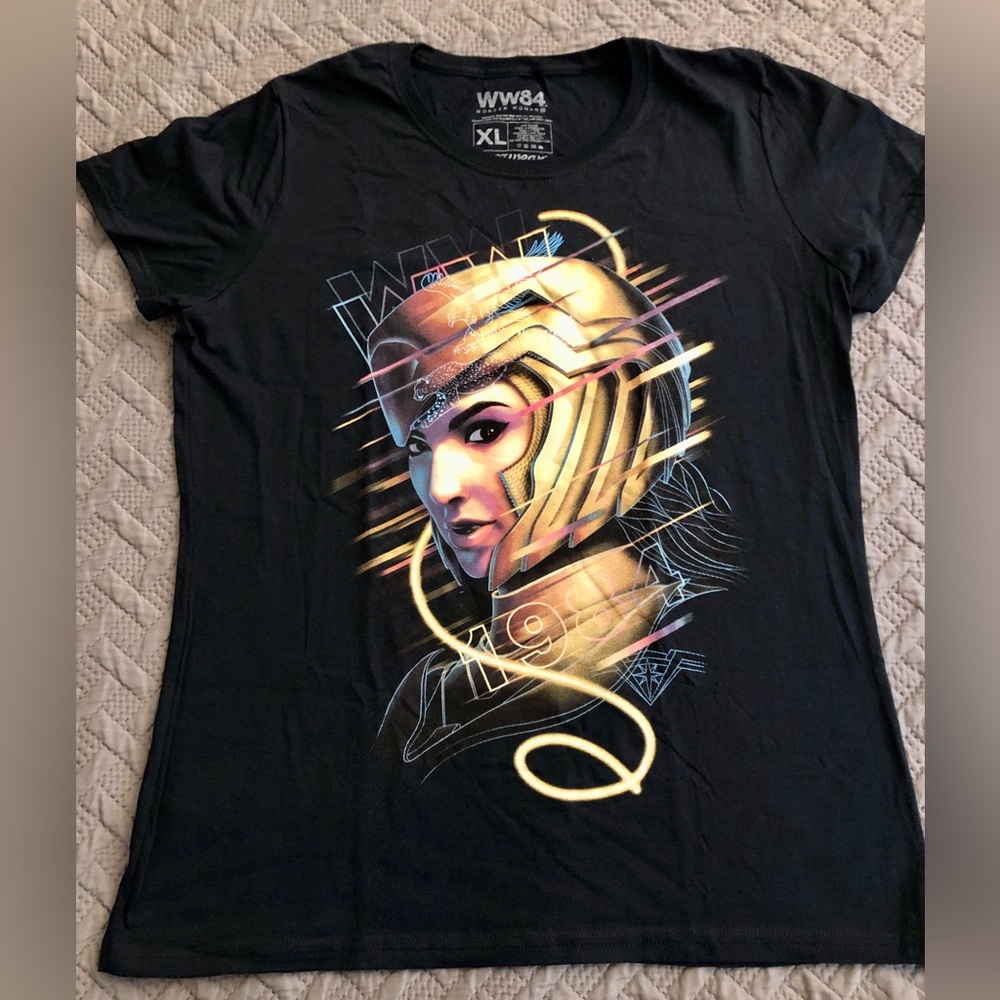 T-Shirt - Size XL